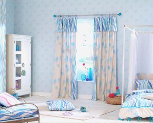 Papel pintado motivos animales para habitación infantil